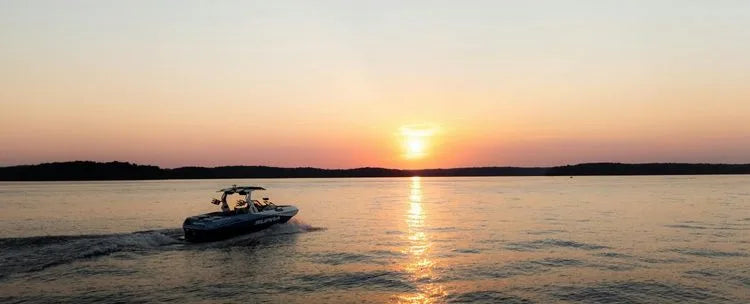 COVELiFE lake lifestyle hero image - get out. find yours.